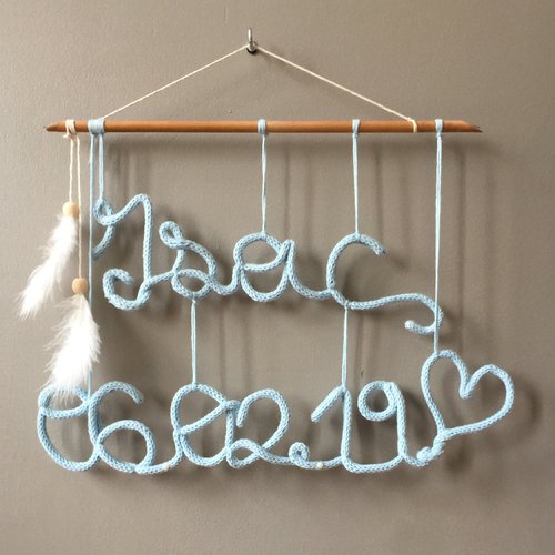 Suspension Pour Enfant Prenom Date De Naissance Un Grand Marche