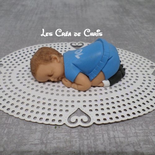 Bébé fimo garçon footballeur.