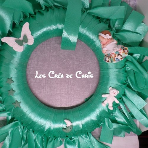 Couronne de baptême bébé fille.