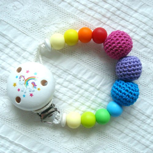 Attache-tétine "licorne",  perles en silicone et coton crocheté arc en ciel