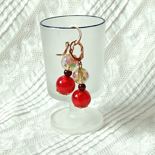 Boucles d'oreille, perle vénitienne de murano en verre rouge et doré