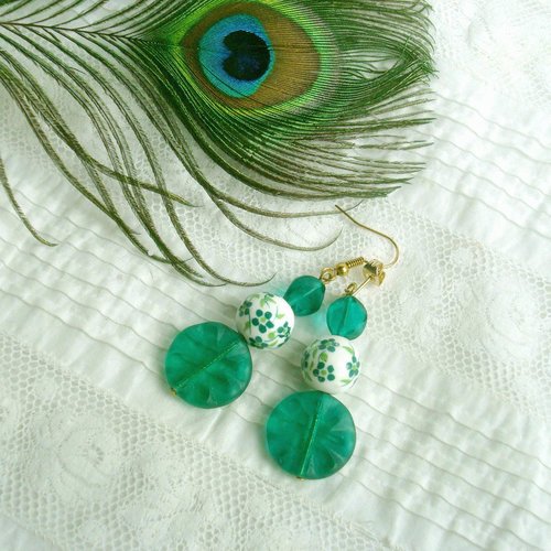 Pendants d'oreilles vert émeraude