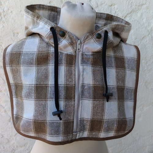 Plastron capuche lainage
