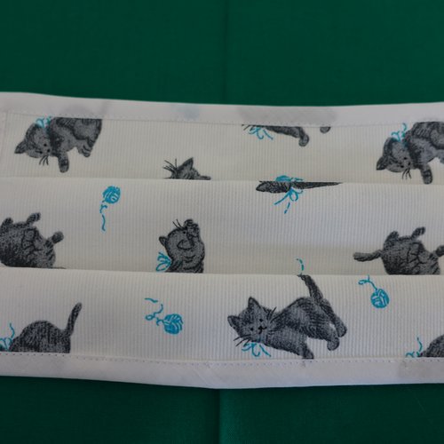 Masque de protection chat pelote bleu