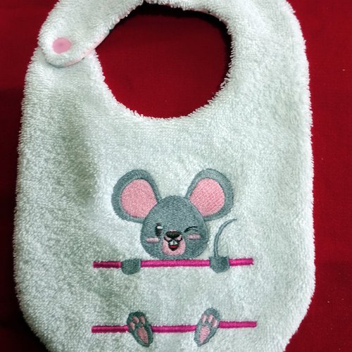 Bavoir  bébé brodé machine petite souris