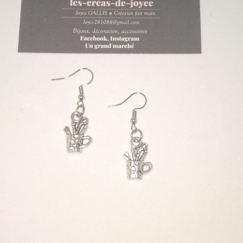 Boucles d'oreilles pot crayon