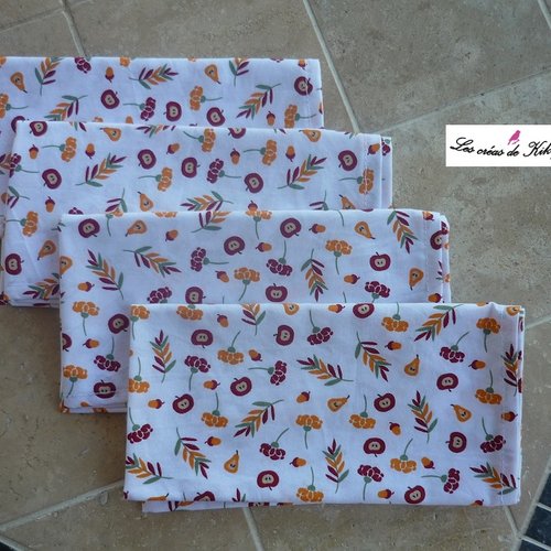4 serviettes de table motifs pommes / poires