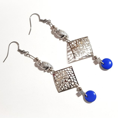 Boucle d'oreille oiseau, pendante, rond émaillé bleu, carré ajouré perles, tige, crochet en métal acier inoxydable argenté