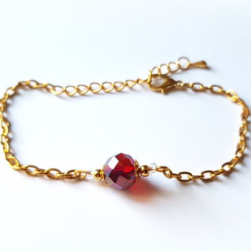 1 bracelet perle en verre rouge à facette, chaîne d’extension, goutte, fermoir mousqueton en métal doré