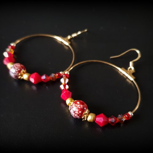 Boucle d'oreille créole avec perles en verre rouge, noir, coupelles, crochet, métal acier inoxydable doré