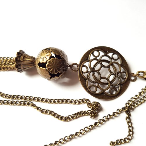 Collier sautoir grosse perle ronde fleur en métal creuse ajouré, connecteur, coupelle, bélière, chaîne à en métal bronze