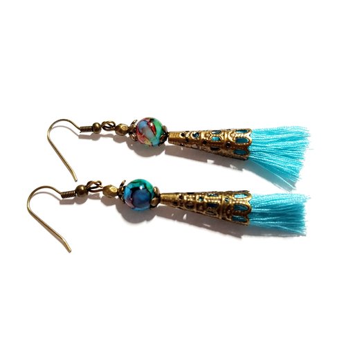 Boucle d'oreille pendante pompons vert d'eau bleu, perles en verre multicolore, coupelles cône en métal bronze