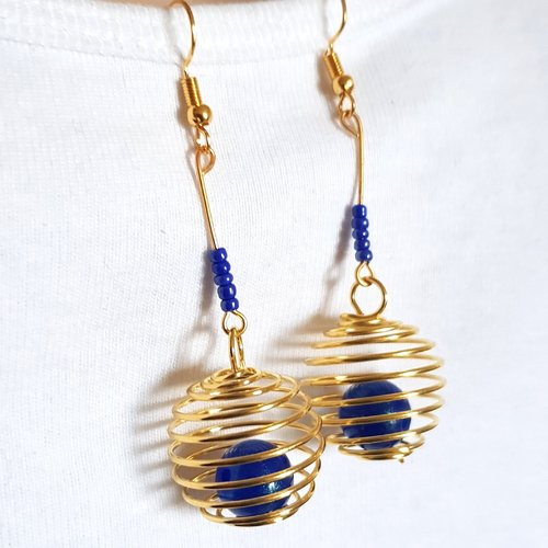 Boucle d'oreille pendante, perles en verre bleu, crochet en métal acier inoxydable doré