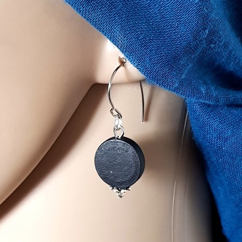 Boucle d'oreille pendante perles en bois noir, crochet en métal acier inoxydable argenté