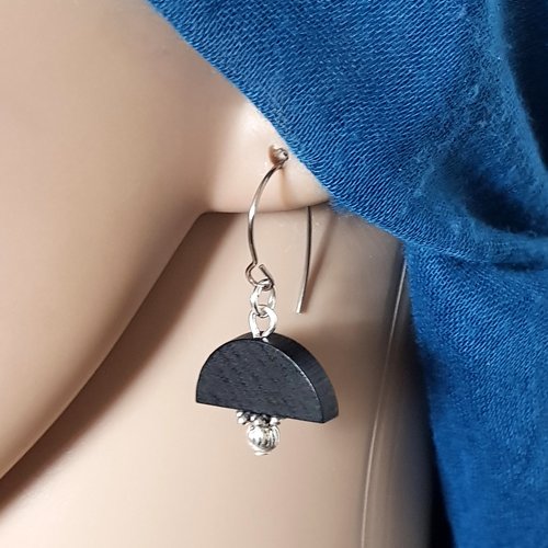 Boucle d'oreille pendante perles en bois noir, crochet en métal acier inoxydable argenté