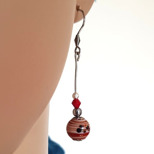 Boucle d'oreille pendante perles en verre rouge, blanc, bordeaux, crochet en métal acier inoxydable argenté