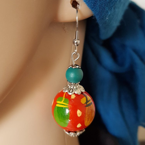 Boucle d'oreille pendante perles en bois et verre, rouge, jaune, vert, crochet en métal acier inoxydable argenté
