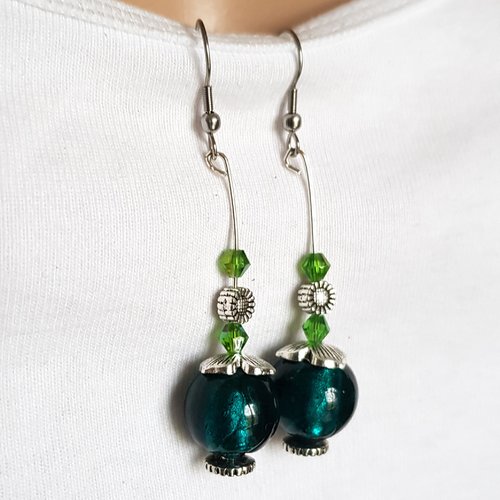 Boucle d'oreille perles en verre vert, fleur, coupelles, crochet en métal acier inoxydable argenté