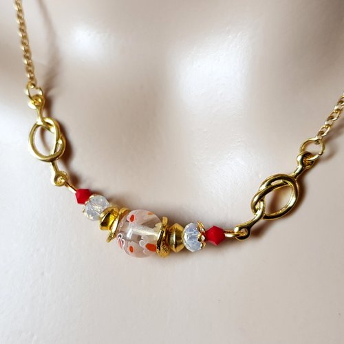 Collier nœud, perles en verre rouge, multicolore, coupelles, fermoir, chaîne, métal acier inoxydable doré