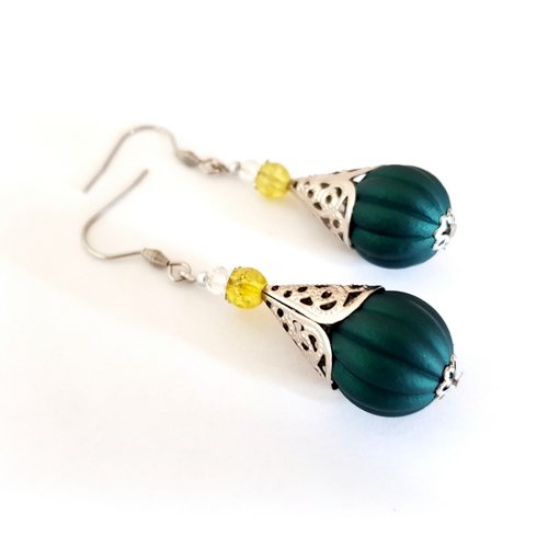 Boucle d'oreille pendante, perles en acrylique vert et verre blanc, jaune, crochet en métal acier inoxydable argenté