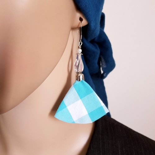 Boucle d'oreille pendante avec pompons en tissu bleu, blanc, perles en verre, coupelles, crochet en métal acier inoxydable argenté
