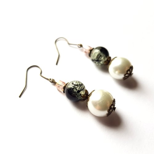 Boucle d'oreille perles en verre noir, transparente, blanche, rosé, crochet en métal bronze