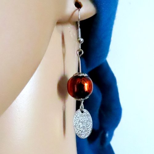 Boucle d'oreille perles verre noir, orange corail brillante, crochet en métal argenté