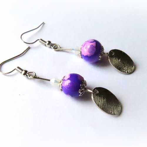 Boucle d'oreille perles verre violet et rose, crochet en métal argenté