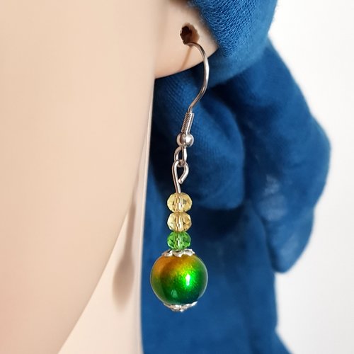 Boucle d'oreille perles en verre bleu turquoise, jaune, vert, crochet en métal acier inoxydable argenté
