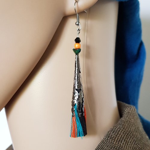 Boucle d'oreille pendante pompons noir, orange corail, turquoise, perles en verre, coupelles cône en métalgrun ( gris, noir)