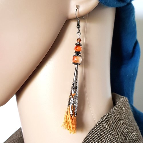 Boucle d'oreille pendante pompons orange, perles en verre, coupelles cône en métalgrun ( gris, noir)