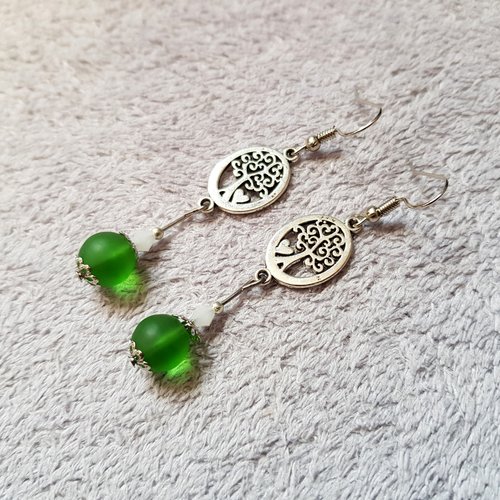 Boucle d'oreille arbre de vie, cœur, perles en verre vert, blanc, crochet en métal acier inoxydable argenté