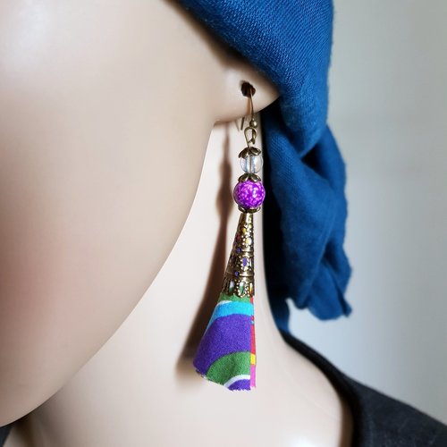 Boucle d'oreille pendante pompons en tissu bleu, rose, blanc,jaune, rouge, violet, perles en verre, crochet en métal bronze