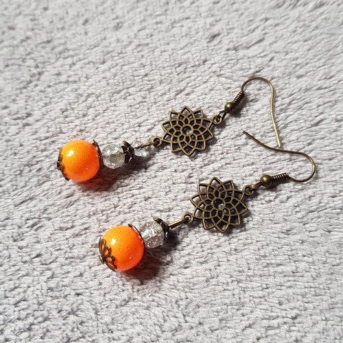 Boucle d'oreille pendante fleur, perles orange vif, transparent, crochet en métal bronze