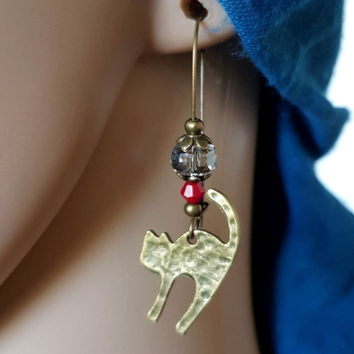 Boucle d'oreille animal chat, perles en verre transparente, rouge foncé, crochet en métal bronze