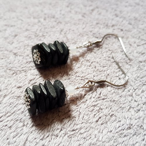Boucle d'oreille pendante, perles en verre et bois noir, crochet en métal acier inoxydable argenté