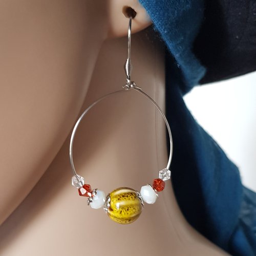 Boucle d'oreille créole, perles en céramique jaune moutarde, orange foncé,  blanc, crochet en métal acier inoxydable argenté