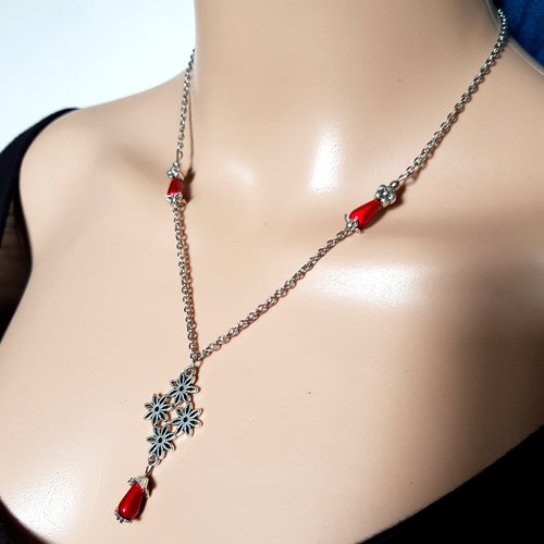 Collier pendentif losange fleurs, perles en acrylique rouge, fermoir, chaîne en métal acier inoxydable argenté