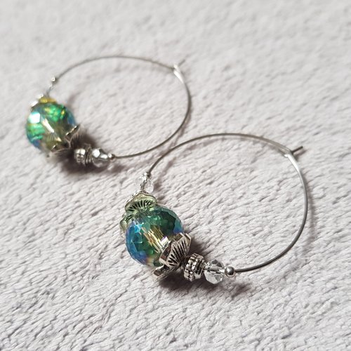 Boucle d'oreille créole, perles en verre transparent avec reflets bleu vert, métal acier inoxydable argenté