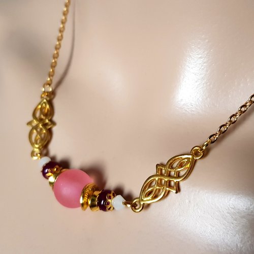 Collier nœud, perles en verre rose, blanc, violet, fermoir, chaîne en métal acier inoxydable doré