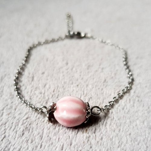 Bracelet chaîne perle en verre émaillé rose, fermoir mousqueton, chaîne d’extension, métal acier inoxydable argenté