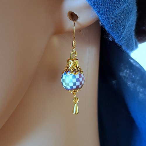 Boucle d'oreille perles en verre damier multicolore, crochet en métal acier inoxydable doré