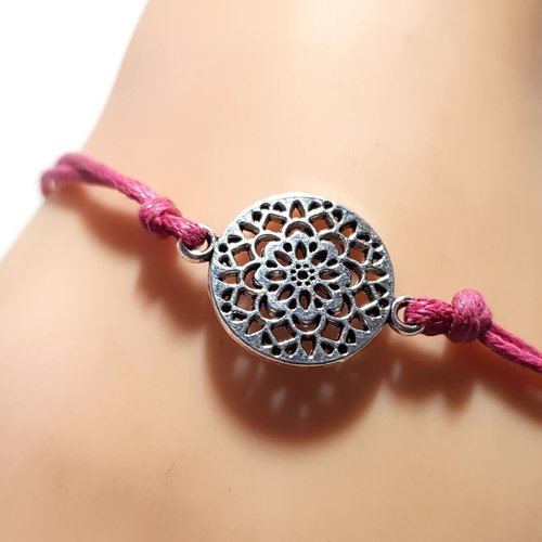 Bracelet en coton ciré rose, connecteur rond fleur, fermoir, chaîne d’extension en métal argenté clair