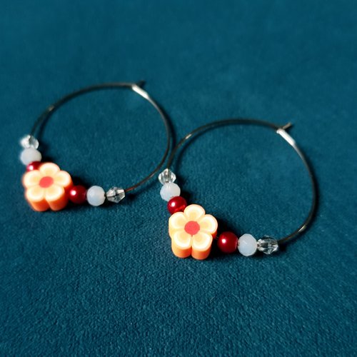 Boucle d'oreille créole, perles en acrylique fleur orange, rouge, blanc, métal acier inoxydable argenté