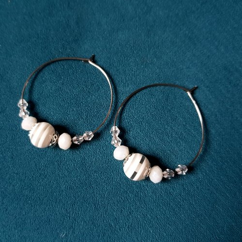 Boucle d'oreille créole, perles en acrylique, blanc, transparente, métal acier inoxydable argenté