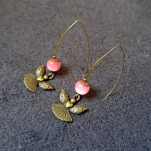 Boucle d'oreille personnage anges, perles en acrylique rose, crochets en métal bronze