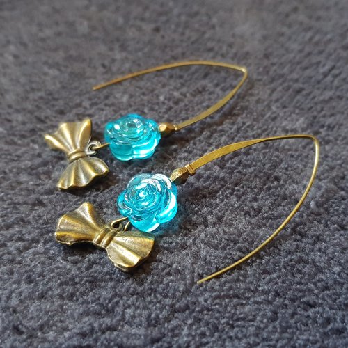 Boucle d'oreille nœud, perles en acrylique fleurs fleurs, crochet en métal bronze
