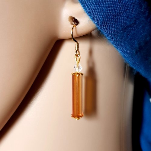 Boucle d'oreille perles rectangle en verre orange avec reflets, crochet en métal acier inoxydable doré