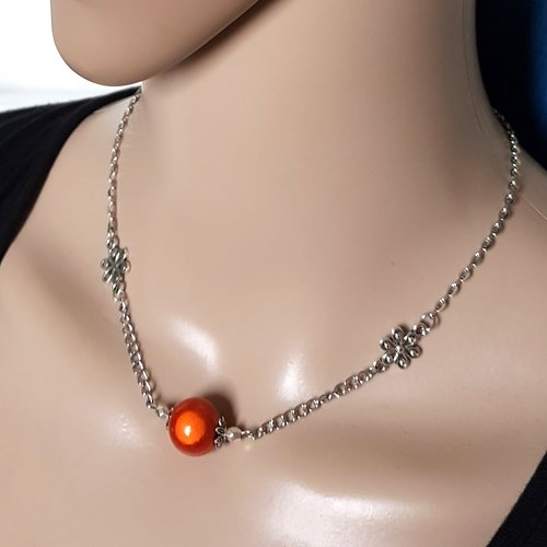 Collier perles en verre, fleur, perle en acrylique orange, fermoir, chaîne en métal acier inoxydable argenté