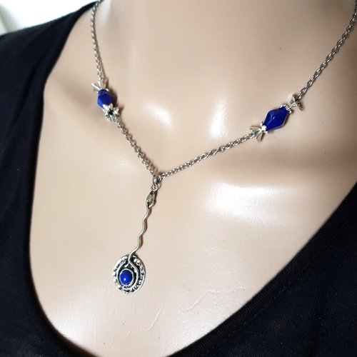 Collier pendentif, perles bleu, coupelles, fermoir, chaîne en métal acier inoxydable argenté
